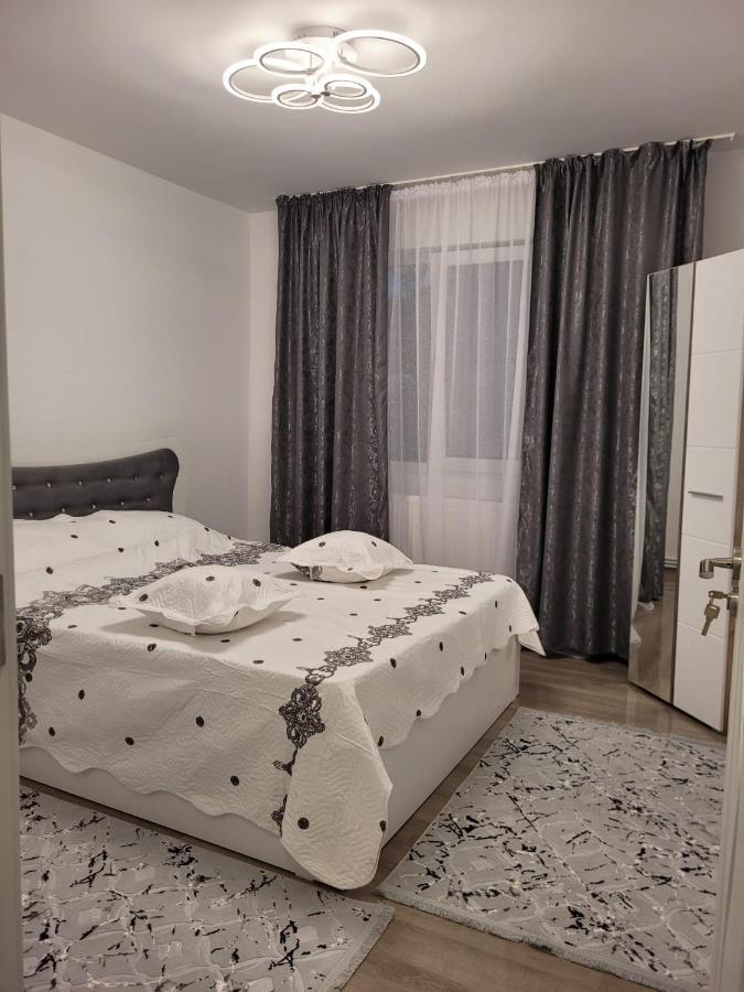 Apartament Regim Hotelier 2 ヤシ エクステリア 写真
